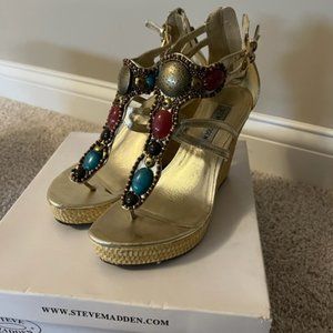 Steve Madden Gold Wedges Size 7
